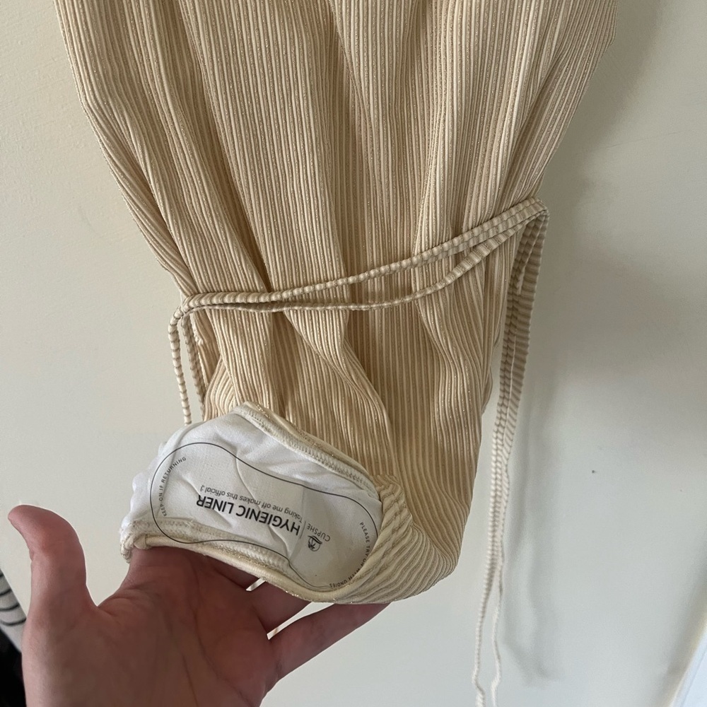 Cupshe Cream Ribbed One Piece Swimsuit - Picture 6 of 11